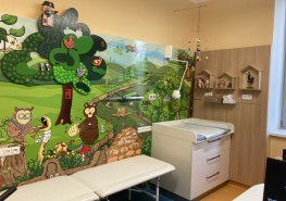 Dar odstartoval další vlnu pomoci. Dětská ambulance Svitavské nemocnice má nyní přívětivější tvář