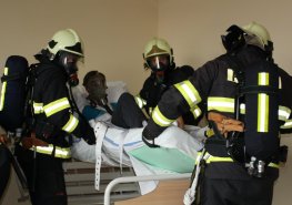 Na psychiatrii Svitavské nemocnice proběhl nácvik evakuace pacientů