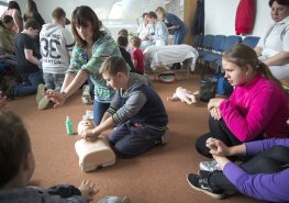 Zdravý životní styl a první pomoc představili zdravotníci školákům přímo v nemocnici