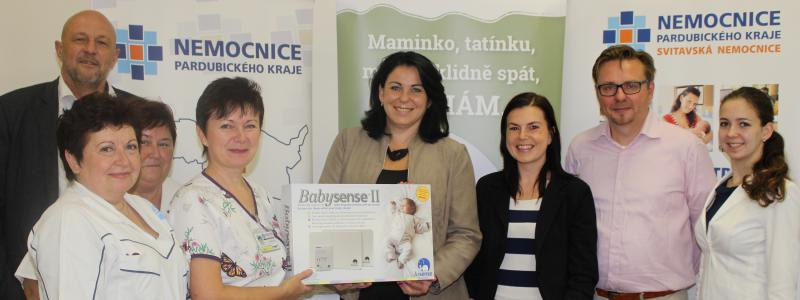 Svitavská nemocnice získala 10 nových monitorů dechu pro novorozence