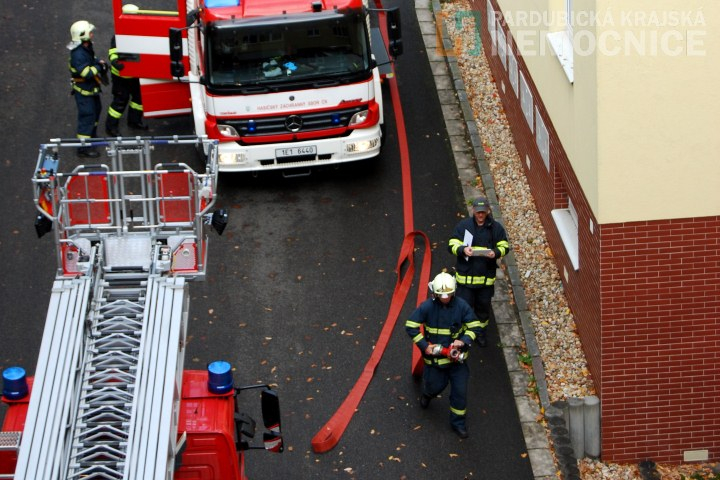 Ve Svitavské nemocnici pomáhá nedonošeným dětem moderní inkubátor