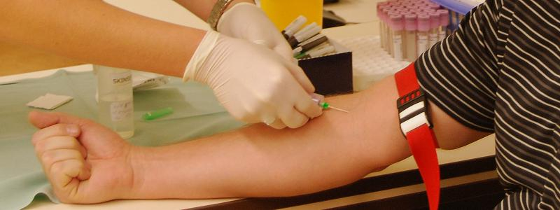 Ve Svitavské nemocnici je nové centrální odběrové místo, zatím pro pacienty interní ambulance